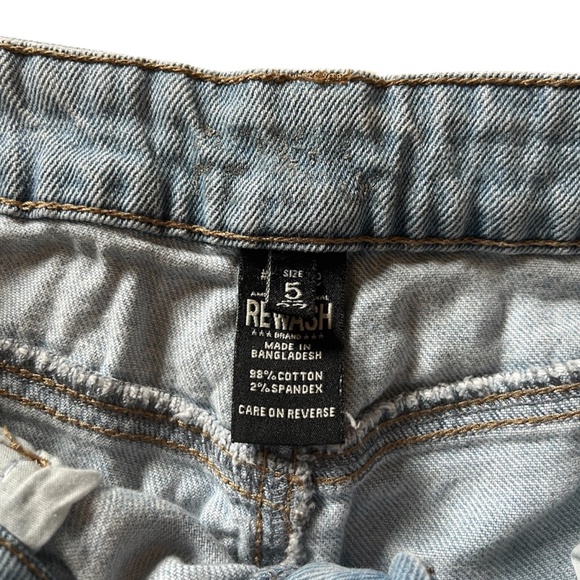 Rewash Light Wash High Waist Denim Shorts | Size 5 - Picture 6 of 8